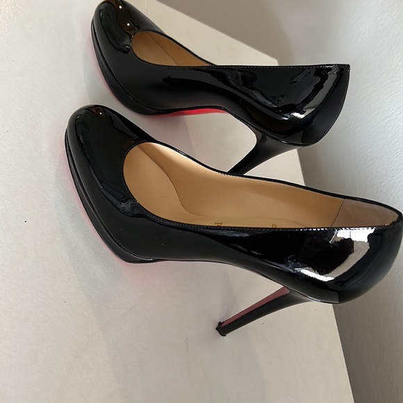 Christian Louboutin shoes - Picture 4 of 6